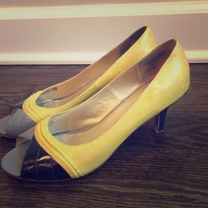 Women’s shoe, Chinese laundry, size 8.5